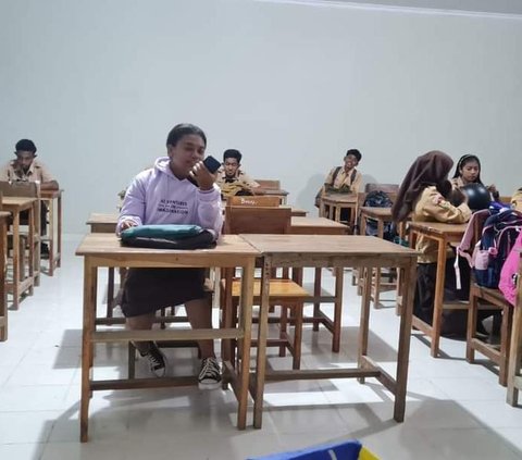 DPRD NTT Dukung Aturan Masuk Sekolah 05.30 Dicabut: Kebijakan Viktor Laiskodat Tidak Mendasar!