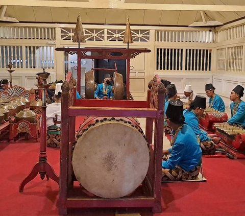 Mengenal Tradisi Miyos Gongso Keraton Yogyakarta, 2 Gamelan Pusaka Keluar dari Ruang Penyimpanan