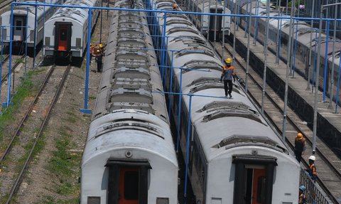 FOTO: Mengintip Depo Cipinang, Tempat Perawatan Kereta Api Terbesar di Indonesia