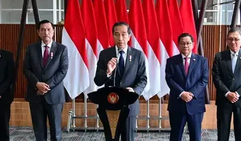 Jokowi mengapresiasi, pembangunan selain kantor presiden sudah berjalan baik seperti Istana Kepresidenan, kantor-kantor kementerian yang bila dipersentase angkanya adalah 40 persen.<br><br>