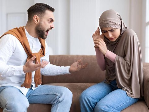 Husband Unhappy at Home and Reluctant to See Disheveled Wife, Ustaz Reveals the Surprising Cause