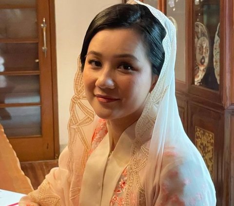 Beautiful Portrait of Yusril Ihza Mahendra's Wife Posing with Her Husband in Tokyo, Netizens Mistakenly Thought She Was the Eldest Daughter