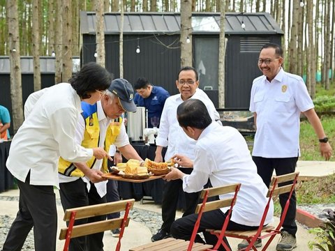 Ikut Basuki Suguhkan Sarapan untuk Jokowi, Sri Mulyani: Mohon Maaf Kalau Penyajian Kurang Elok