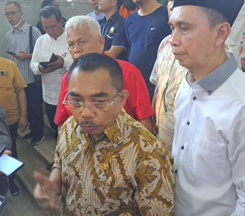 Kios Sepi Pembeli, Pedagang Pasar Tanah Abang Tetap Ditagih Bayar Retribusi