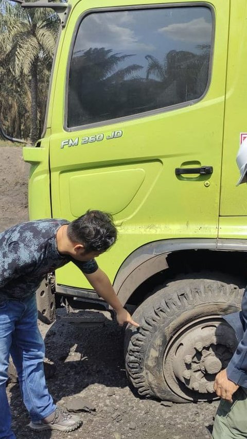 Kronologi Sopir Truk Tambang Tewas Saat Kecelakaan Maut di Tanah Bumbu <br>