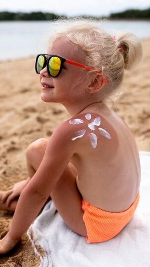 14 Rekomendasi Sunscreen Untuk Anak, Mulai Harga Termurah