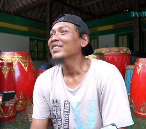 Kisah Inspirasi Joko Kendang, Teruskan Usaha Sang Kakek Jadi Perajin Alat Musik Tradisional