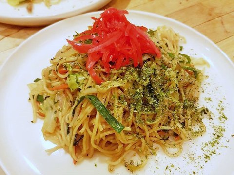 4. Mie Goreng Jepang (Yakisoba)