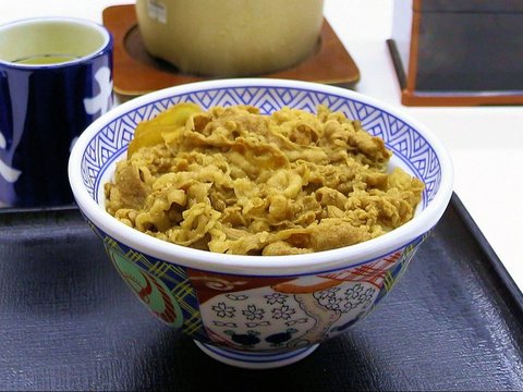 5. Beef Rice Bowl (Gyudon)