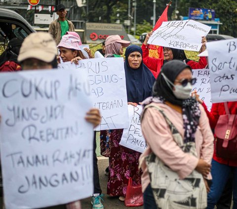 FOTO: Emak-Emak Ikut Aksi Solidaritas untuk Pulau Rempang