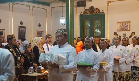 9. Panjang Jimat, Cirebon