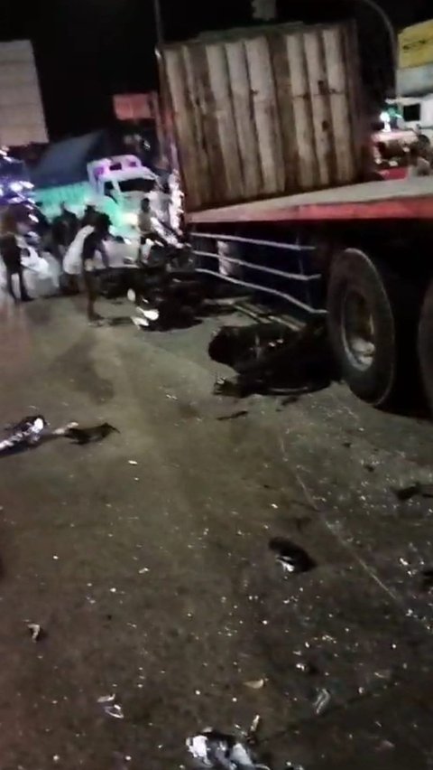 Kronologi Kecelakaan Maut Di Exit Tol Bawen Semarang Truk Rem Blong Tabrak Belasan Kendaraan 4579