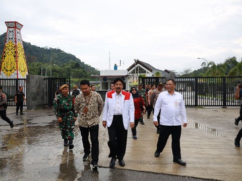 Kunjungi PLBN Entikong, Kepala BPIP Komitmen Perkuat Ideologi Pancasila di Perbatasan