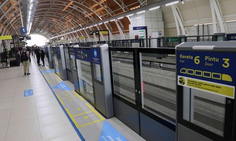 Penjelasan LRT Jabodebek soal Viral AC Bocor Bikin Lantai Basah