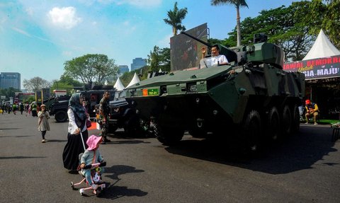 FOTO: Jelang HUT ke-78 Tentara Nasional Indonesia, Deretan Alutsista Canggih TNI Dipamerkan di Monas, Ini Penampakan Sangarnya