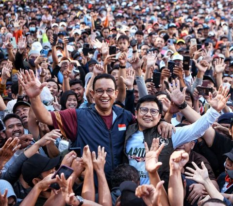 Cak Imin Milad, Anies Hadiahkan Helm dan Jaket Vespa: Selamat Ulang Tahun ke-17