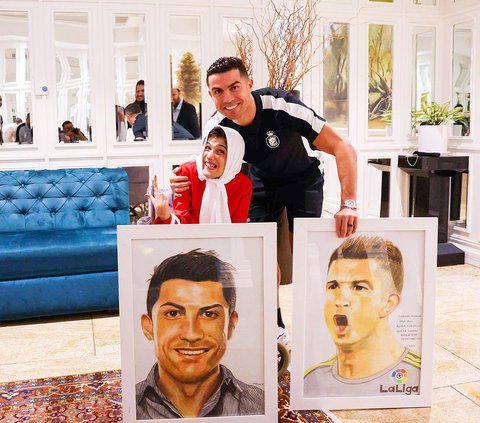 Pelukis Iran terkenal Fatima Bahagia KetemuSang Idola, Kapten Al Nassr Cristiano Ronaldo Langung Memeluknya