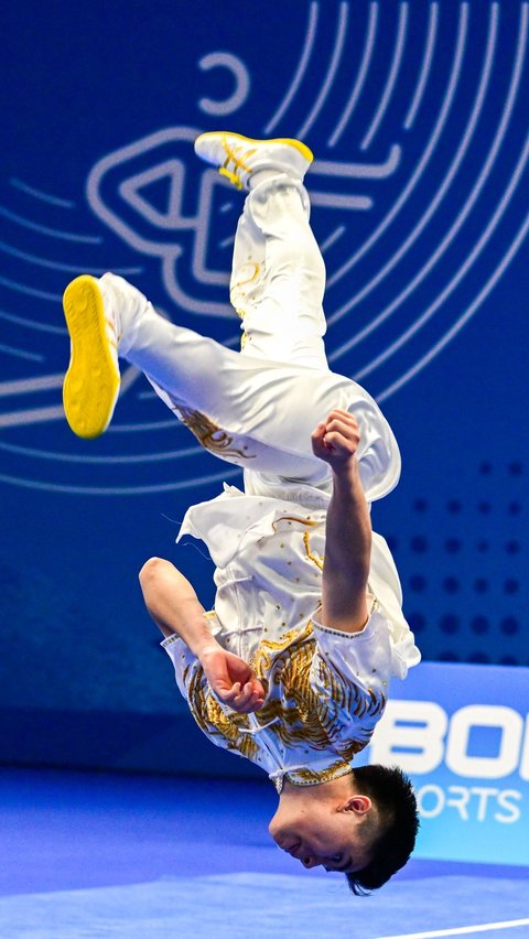 FOTO: Penampilan Memukau Edgar Xavier Marvelo, Atlet Wushu Indonesia yang Sukses Meraih Perak di Asian Games