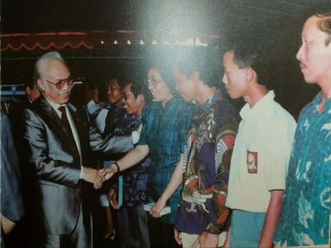 Berpangkat Kolonel dan Jabatan Dirut Pertamina, Tokoh Ini Besarkan Mercedes-Benz dan Mitsubishi di Indonesia