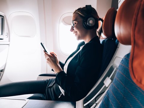 Using Headphones During Air Travel Causes Problems, Why?