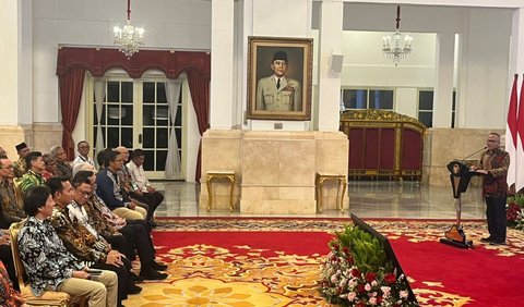 Jokowi mengatakan, pemerintah kadang menerka-nerka ke mana arah kritikan itu.<br>