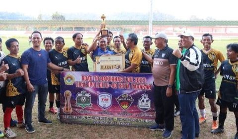 Wali Kota Tarakan, Khairul hadir dalam penutupan Liga DPD LDII U-40 yang berlangsung di Stadion Datu Adil, Minggu (24/9). <br>
