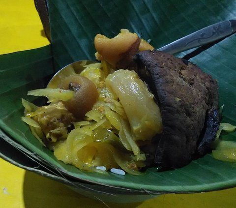 Pecahkan Rekor MURI, Cita Rasa Nasi Kikil Khas Jombang Bikin Ketagihan