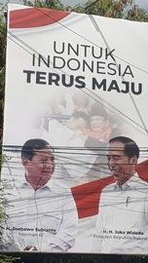 Baliho Prabowo dan Jokowi di Jateng