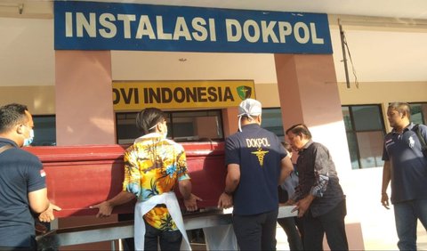 Hal ini Sahroni sampaikan lantaran, Komisi III tidak ingin Polri kembali ‘terjebak’ dalam pengusutan kasus yang berlarut-larut, seperti yang pernah terjadi sebelumnya<br>