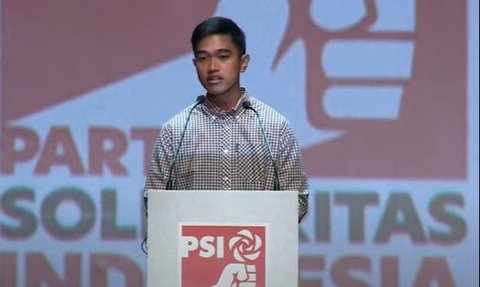 Pidato Perdana Ketum PSI Kaesang Kasih Simbol Cinta ke Erina: I Love You So Much