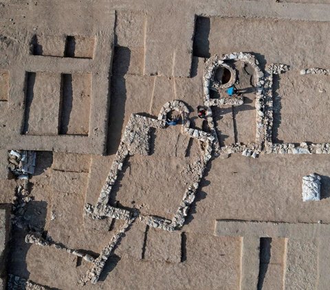 Salah Satu Masjid Tertua di Dunia Ditemukan di Israel, di Dalamnya Ada Artefak Unik