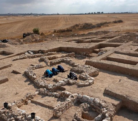 Salah Satu Masjid Tertua di Dunia Ditemukan di Israel, di Dalamnya Ada Artefak Unik