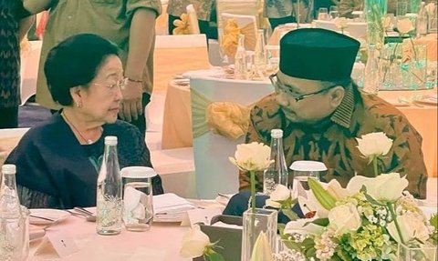 Gus Yaqut Unggah Momen Megawati Semeja dengan Prabowo: Ada Bocoran Penting