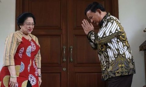 Gus Yaqut Unggah Momen Megawati Semeja dengan Prabowo: Ada Bocoran Penting