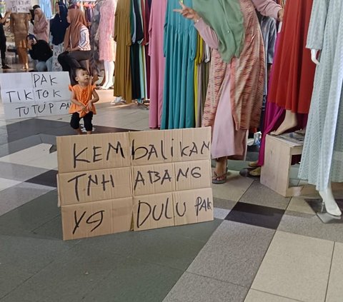 Dukung Pemerintah Larang TikTok Shop, Pedagang Tanah Abang Harap Pasar Kembali Ramai