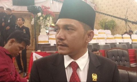 Sosok Erwin Siahaan, Ojol Viral Naik Pesawat Medan-Yogyakarta Demi Beli Bakpia