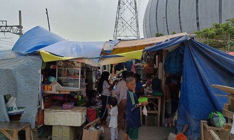 Tak Lagi Bertahan di Tenda Depan JIS, 19 KK Warga Kampung Bayam Dipindah ke Rusun Nagrak