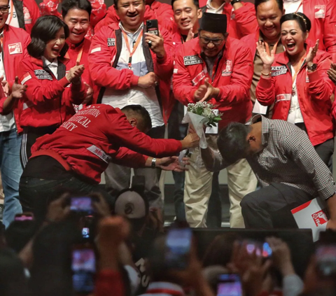 Kaesang Pimpin Rapat Perdana Sebagai Ketum PSI, Sempat Bertemu Hary Tanoe