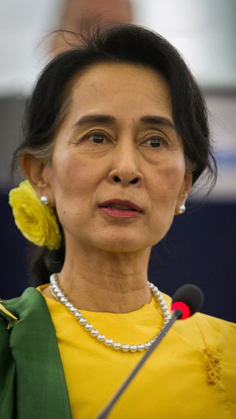 <b>27 September 1988: Liga Nasional untuk Demokrasi Myanmar Dibentuk oleh Aung San Suu Kyi</b>