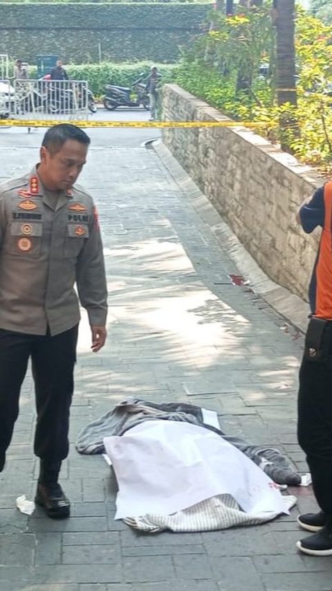 Wanita Tewas Disayat Dekat Lobi Central Park Jakbar, Pelaku ditangkap di Pinggir Kali Usai Dikejar-kejar Warga