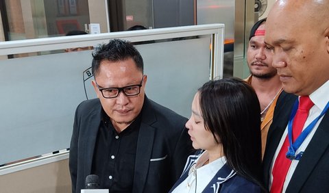 Henki menyebut, permintaan untuk mengendorse Judi online 'sakit 123.com' itu sejak tahun 2020. Sementara untuk keuntungan didapat kliennya berkisar jutaan.