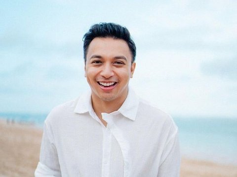 Bikin Hati Netizen Patah Hati, 8 Foto Mesra Mario Ginanjar Dengan Kekasih Baru-nya