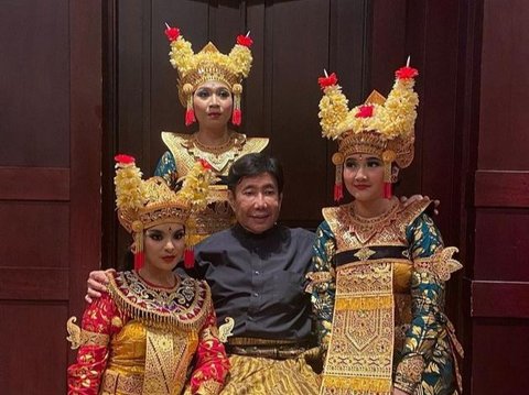 Selain Pandai Menari Bali, 8 Foto Cantik Syandria yang Baru Wisuda di Universitas Indonesia