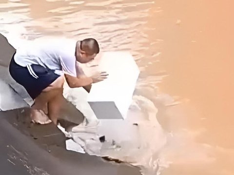 Viral! Man Buys Live Fish Worth Rp4.5 Million in Supermarket, Then Releases Them in the River: Suspected to be Performing a Ritual