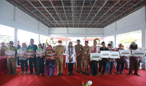 Wagiyah menerima bantuan stimulus bedah rumah dari pemkab dengan mendapatkan stimulus sebesar Rp20 juta untuk perbaikan rumahnya.<br>