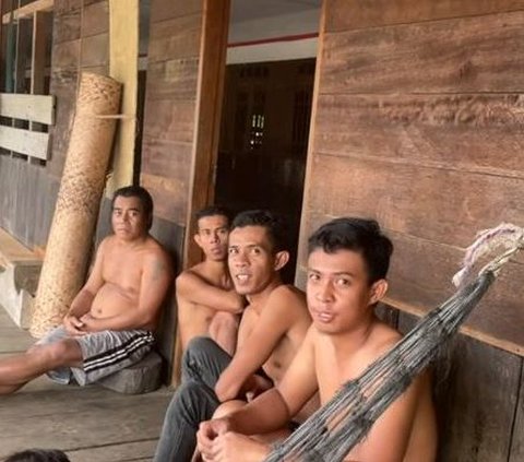 Tinggal Dekat dengan Perbatasan Malaysia, Begini Kehidupan Masyarakat Suku Dayak Iban