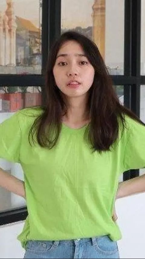 Meskipun begitu, foto terbaru Rana masih bisa ditemukan di akun Instagramnya. Banyak yang mengatakan bahwa penampilannya saat ini mirip dengan Park Shin-hye.