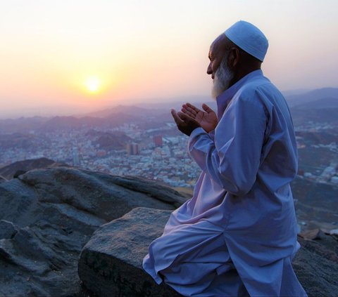 Prayer of Prophet Ibrahim to Be Remembered with Good Name and His Behavior Becomes an Example