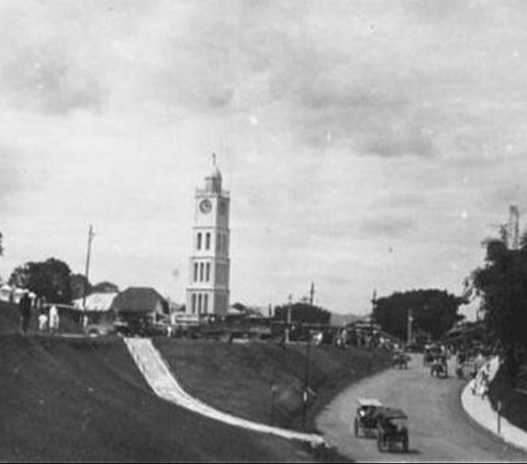 10 Old Pictures of Tourist Attractions in Indonesia, Monas in the Past Resembles a Chimney