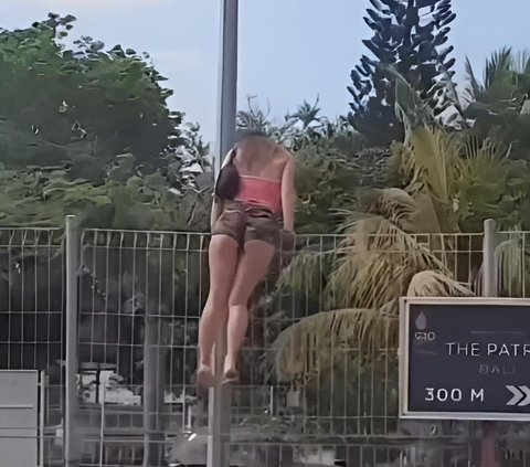 Still Remember the Sexy Foreigner Climbing the Fence at Bali Airport? Turns Out the Reason is Both Pathetic and Hilarious